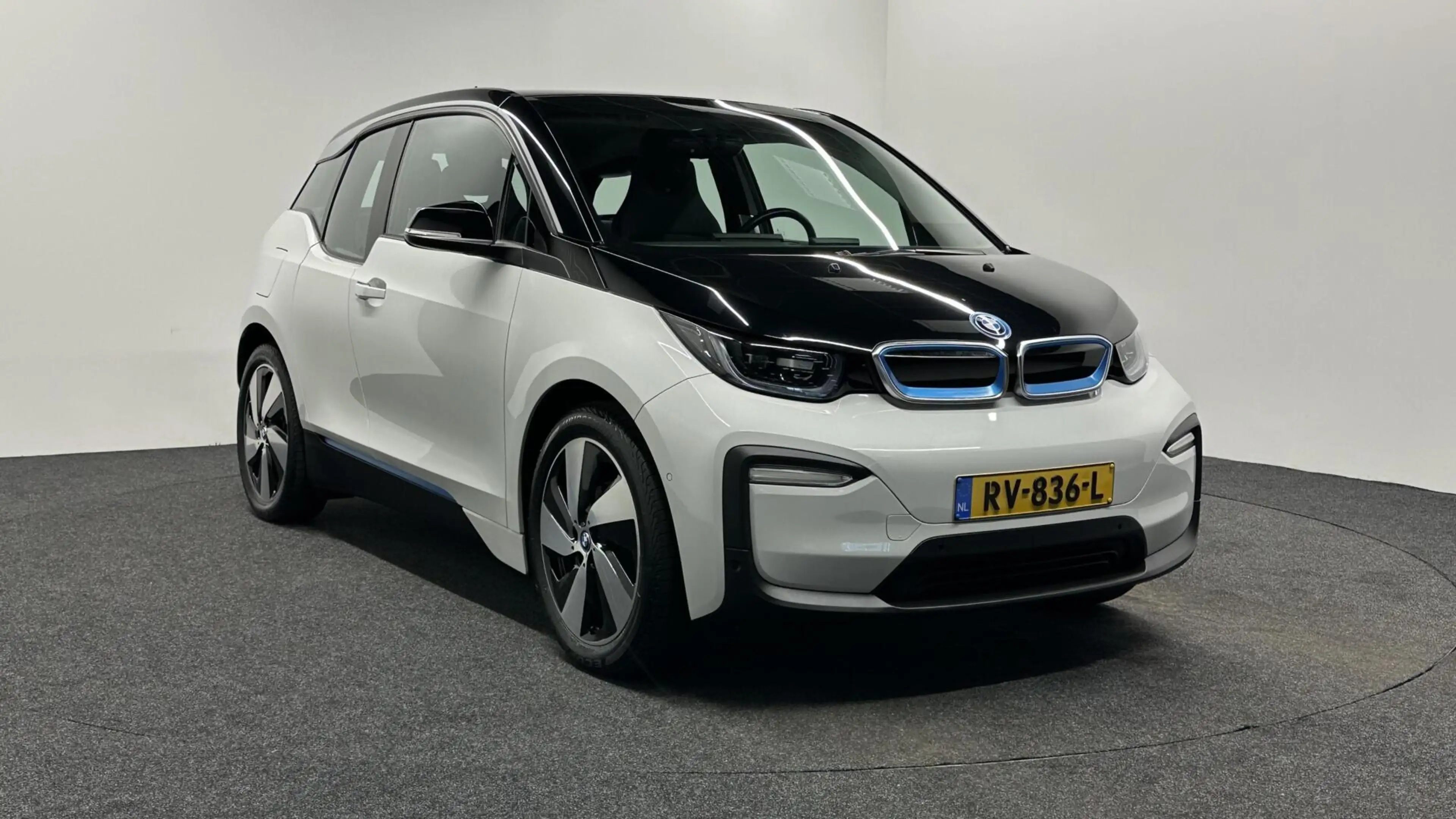 BMW i3 Basis iPerformance 94Ah 33 kWh Soh 87% CAMERA NAVI — photo 3