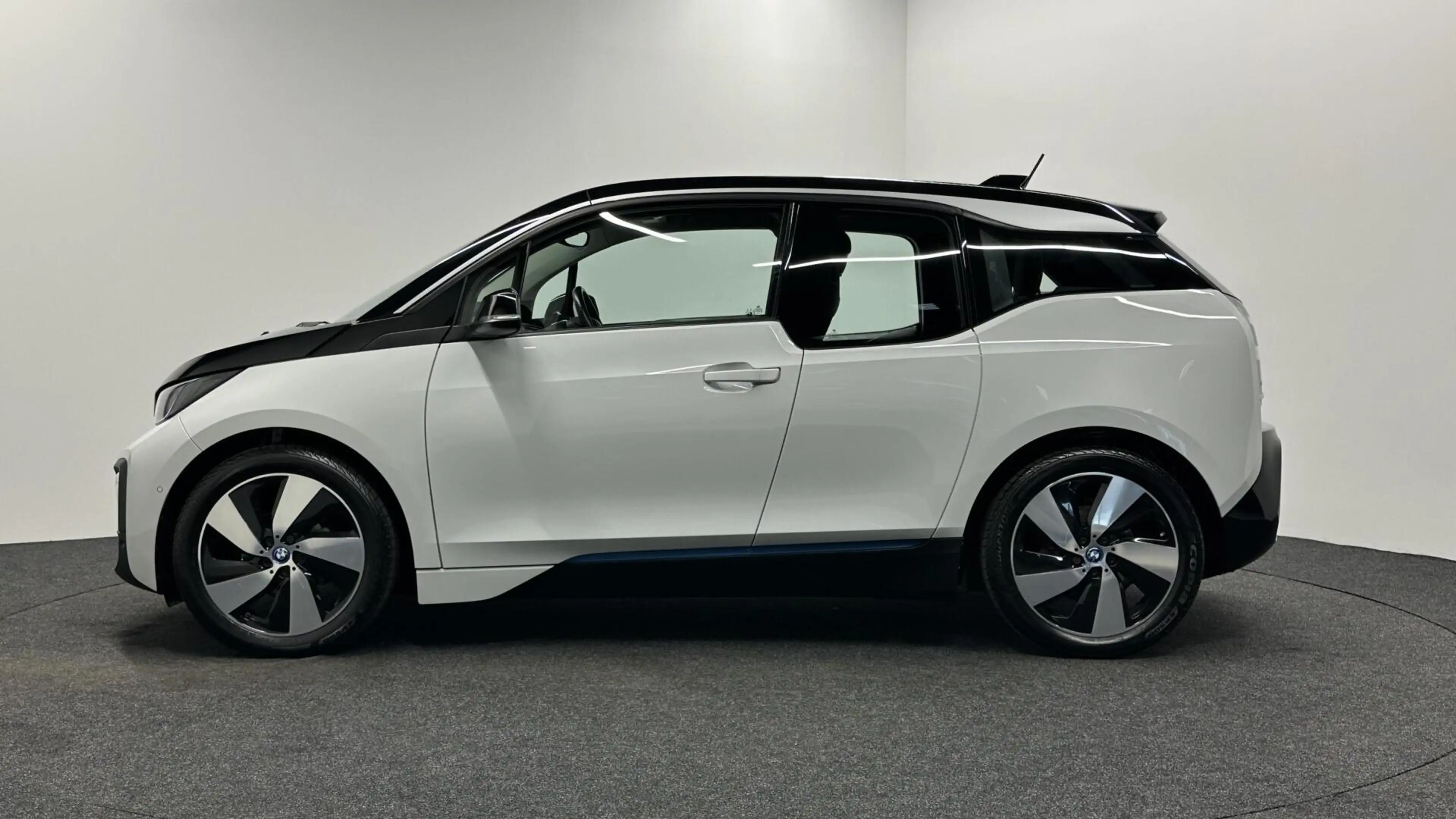 BMW i3 Basis iPerformance 94Ah 33 kWh Soh 87% CAMERA NAVI — photo 8
