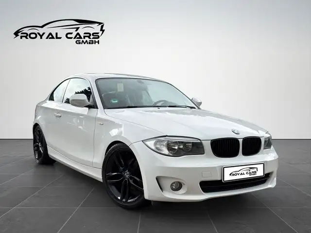 BMW 1 Series view 3