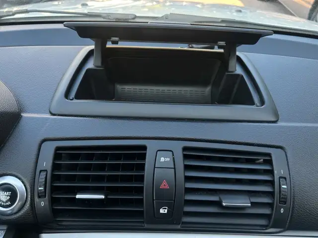 BMW 1 Series view 14