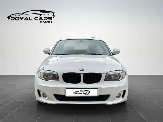 BMW 1 Series view 2