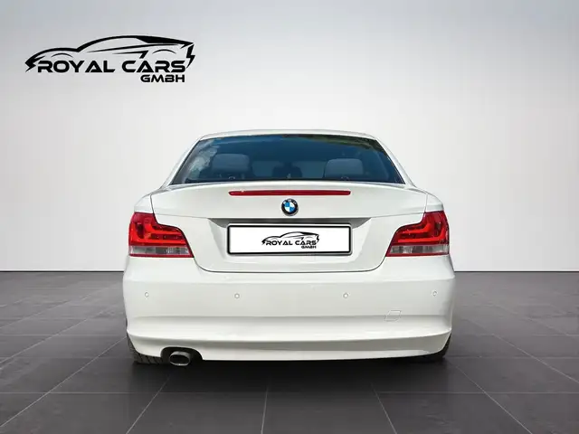 BMW 1 Series view 5