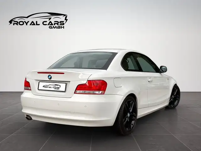 BMW 1 Series view 9