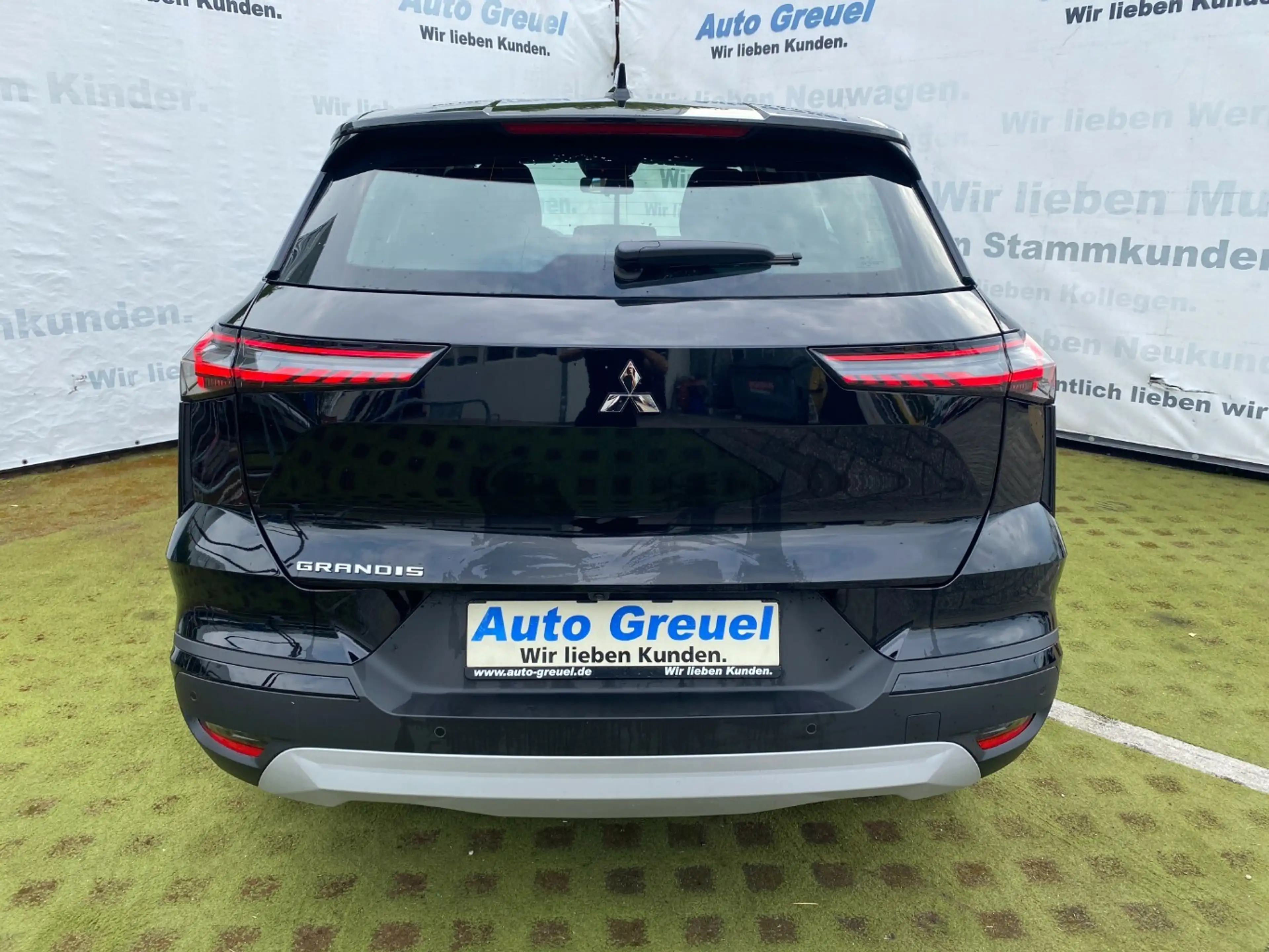 Mitsubishi Grandis 1.3 MHEV 103 kW Diamant PLUS — photo 3
