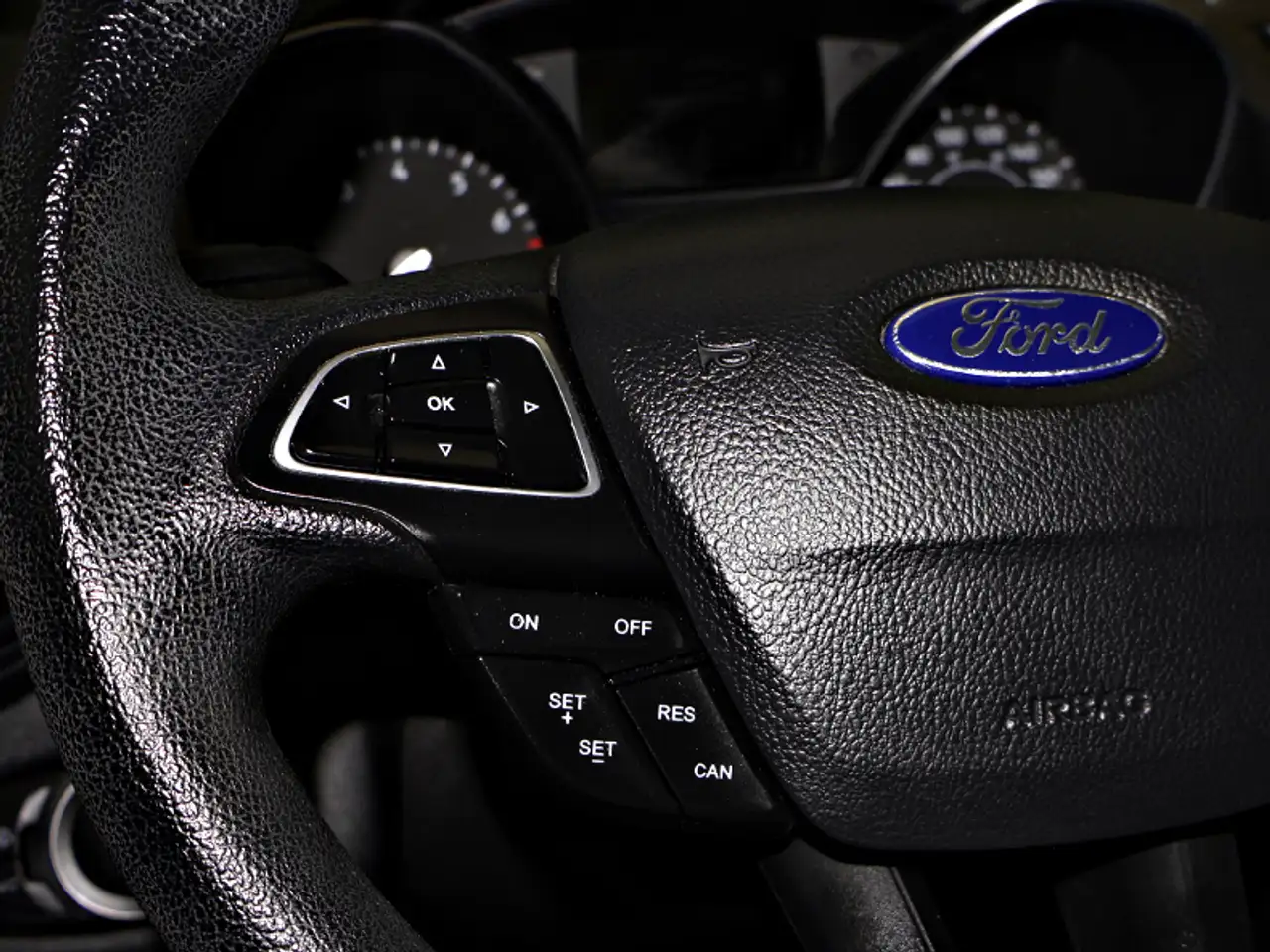 Ford Escape снимка Ford Escape