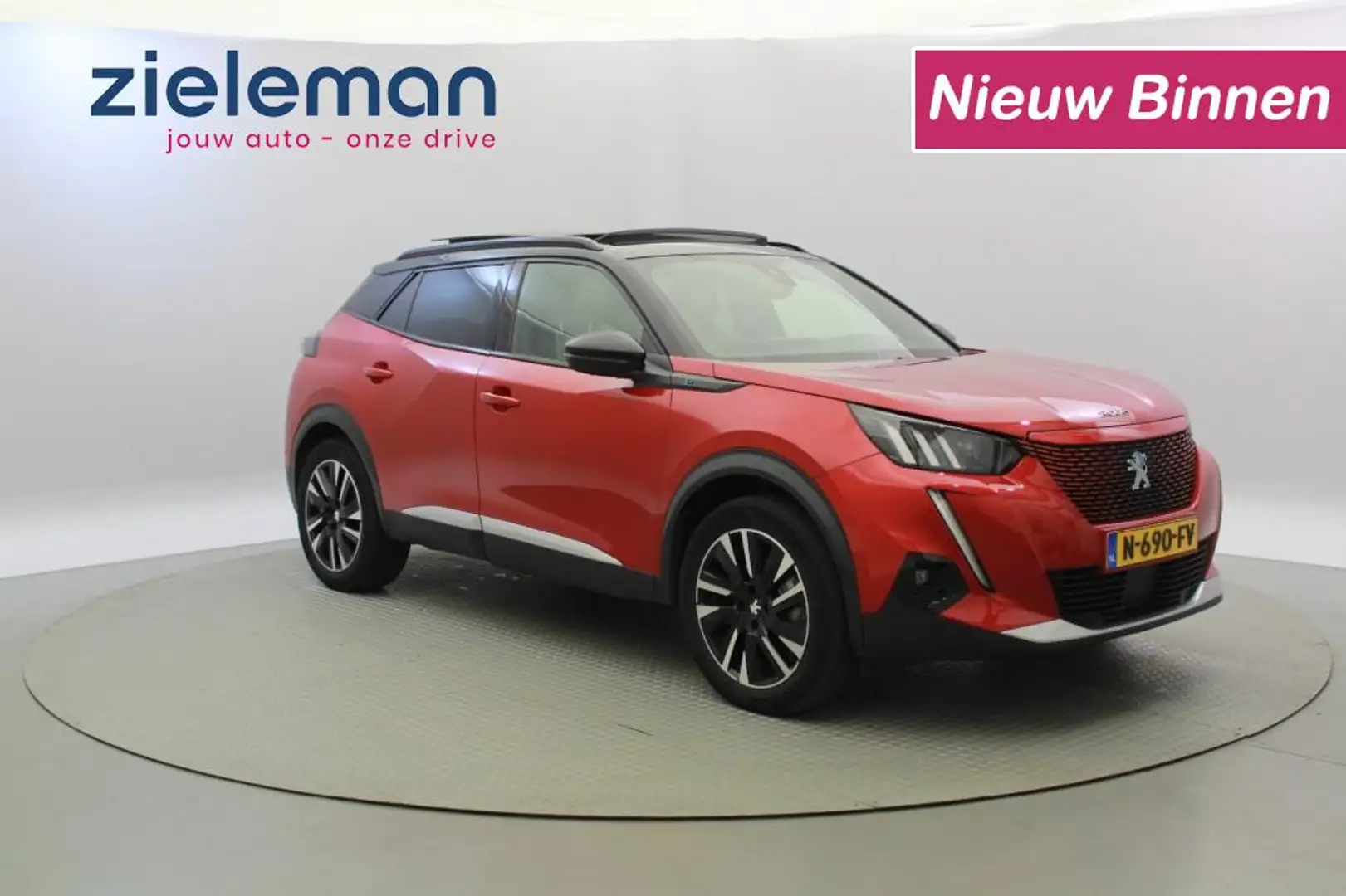 Peugeot e-2008 EV GT Pack 50 kWh - Carplay, Half leer, Trekhaak Rot - 1