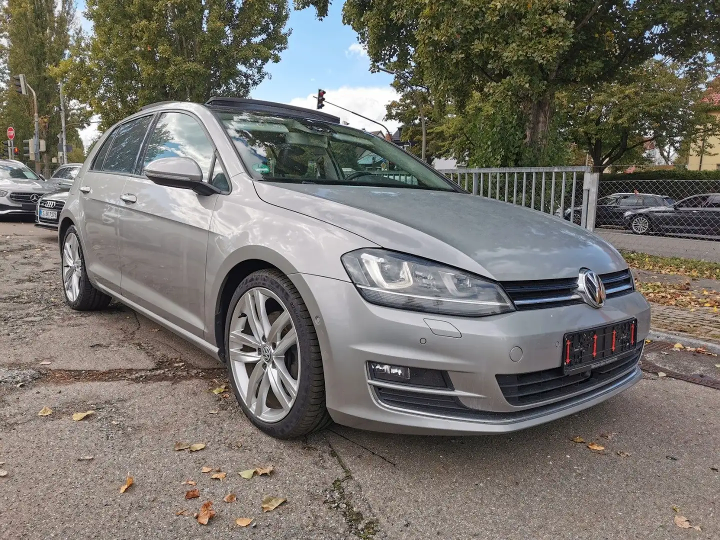 Volkswagen Golf VII Highline 4M/AHK/Pano/ACC/Standhzung/18" Argento - 1