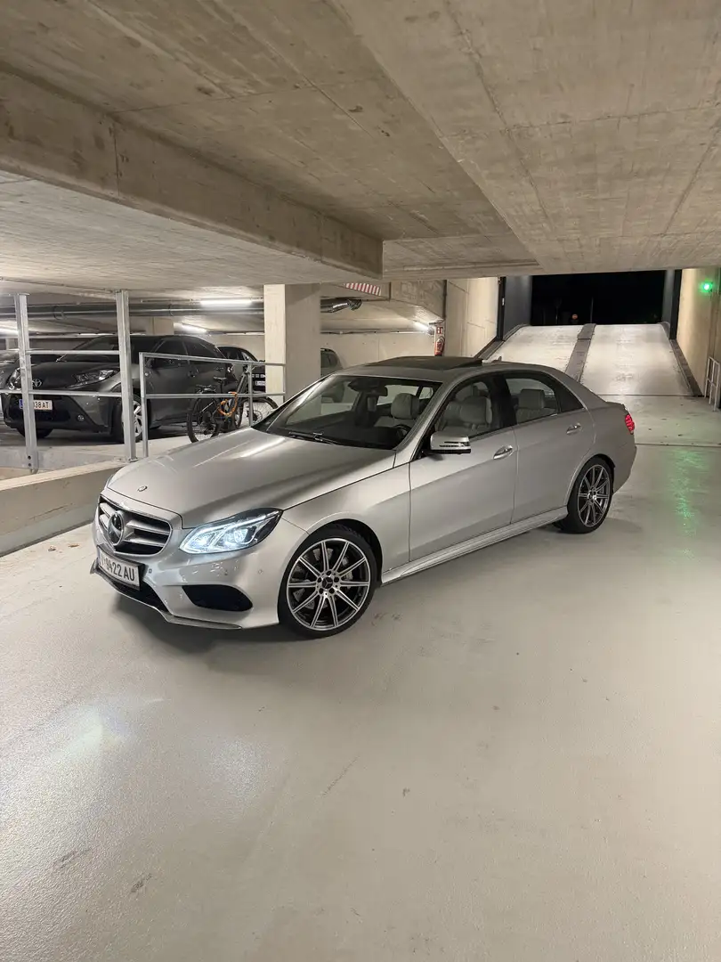 Mercedes-Benz E 500 W212 M278 | 408 PS | Sondertestwagen | Heckantrieb Silber - 2