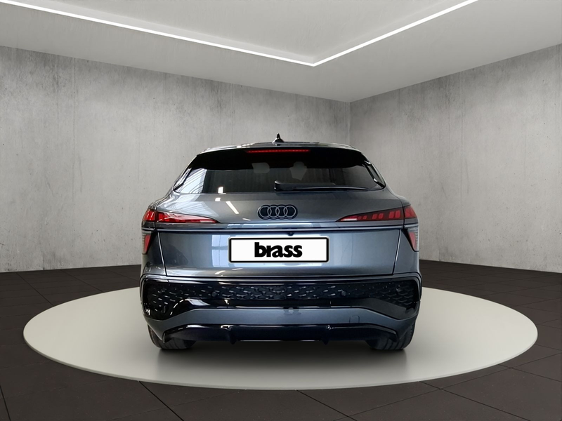 Audi Q3 e-hybrid 200 kW S tron ic — photo 5