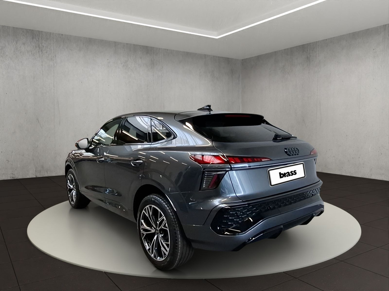 Audi Q3 e-hybrid 200 kW S tron ic — photo 4