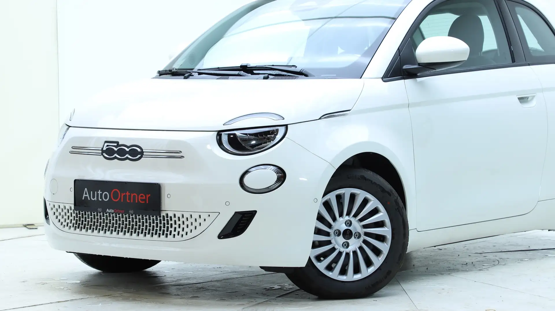 Fiat 500e 42Kwh Navi+Rückfahrcam+Parksensoren Weiß - 2
