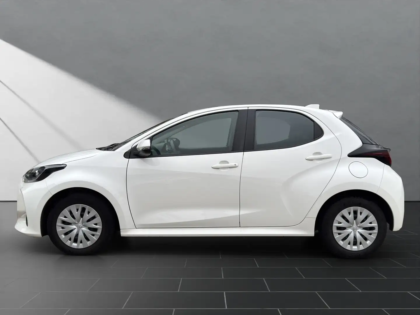 Toyota Yaris 1.0 VVTi SOUND PAKET+ KAMERA+TOUCH+iACC Weiß - 2