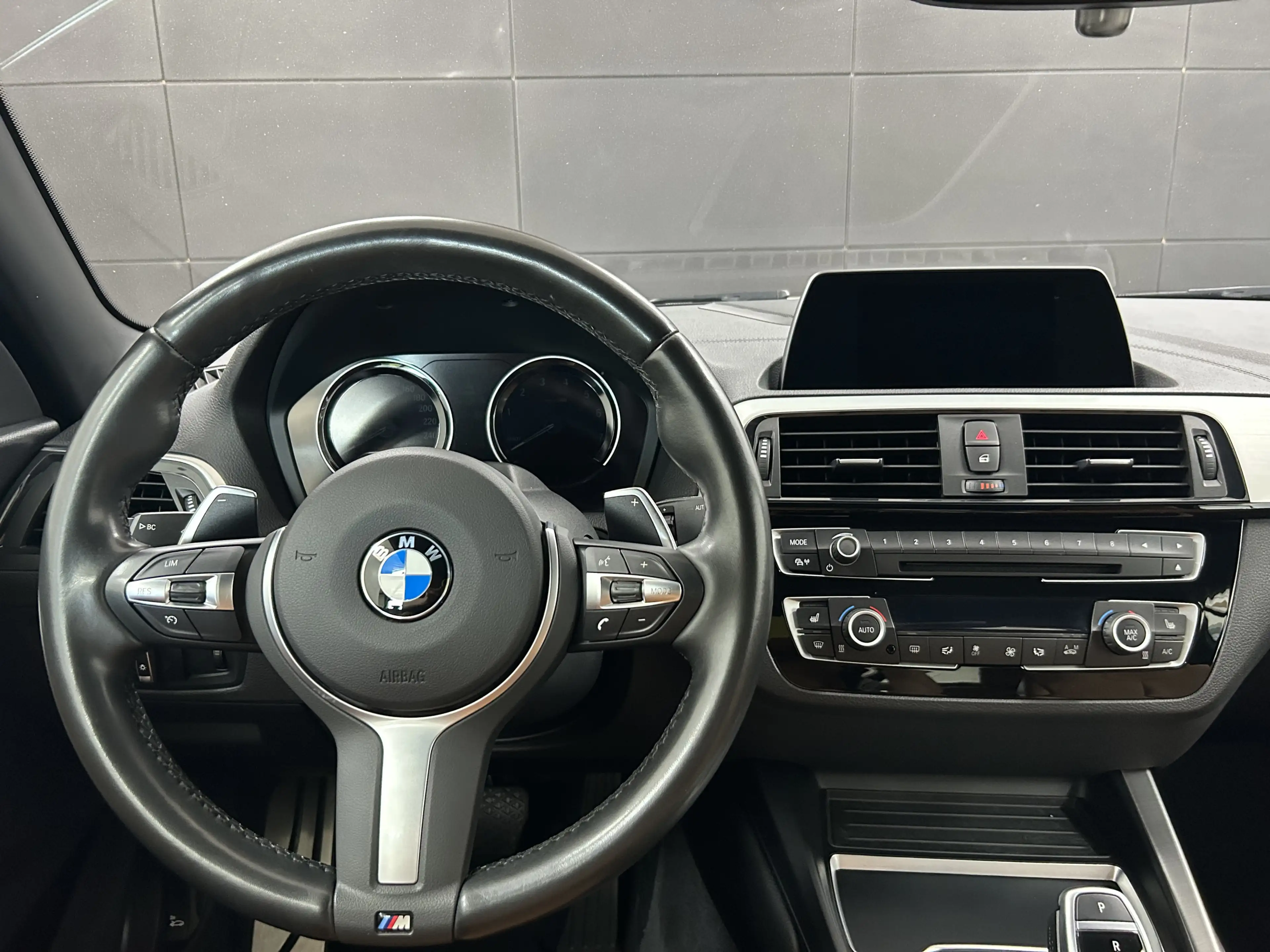 BMW 220 i M Sport+Leder+LED+PDC+SHZ+TEMP+USB+Navi — photo 12