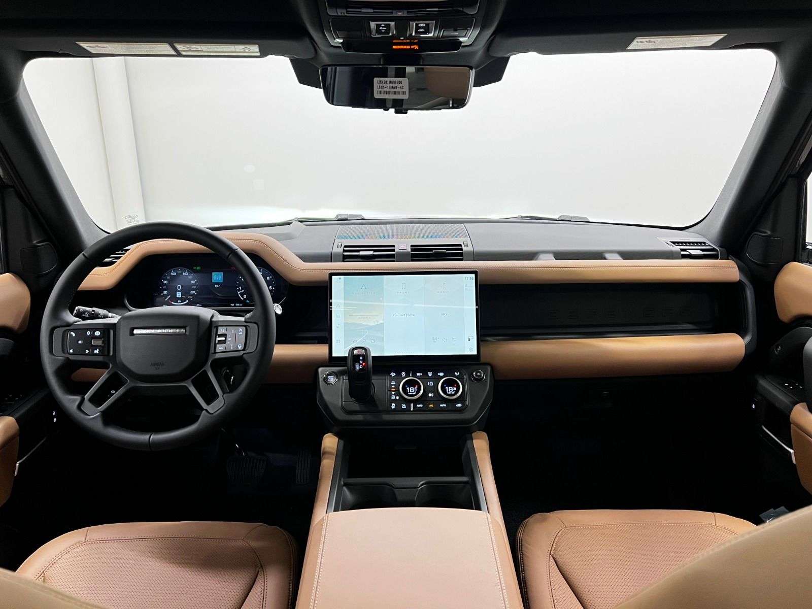 2026 Land Rover Defender 110 P500 V8 X-DYNAMIC SE thumb 35