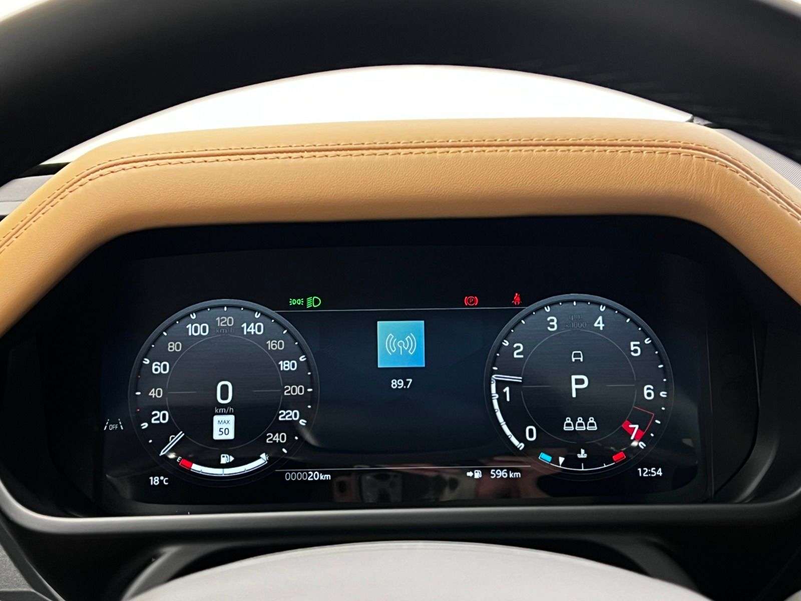 2026 Land Rover Defender 110 P500 V8 X-DYNAMIC SE thumb 16