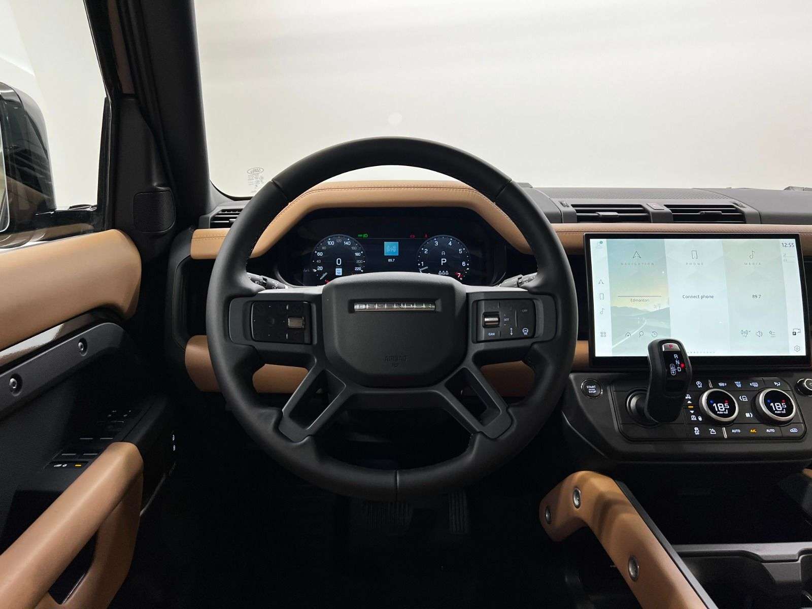 2026 Land Rover Defender 110 P500 V8 X-DYNAMIC SE thumb 15