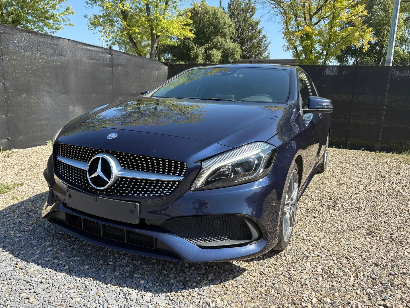 Mercedes-Benz A 180 A 180 d ! PACK AMG - 1e PROP - NAVI - CAM - Eur6b Bleu - 1