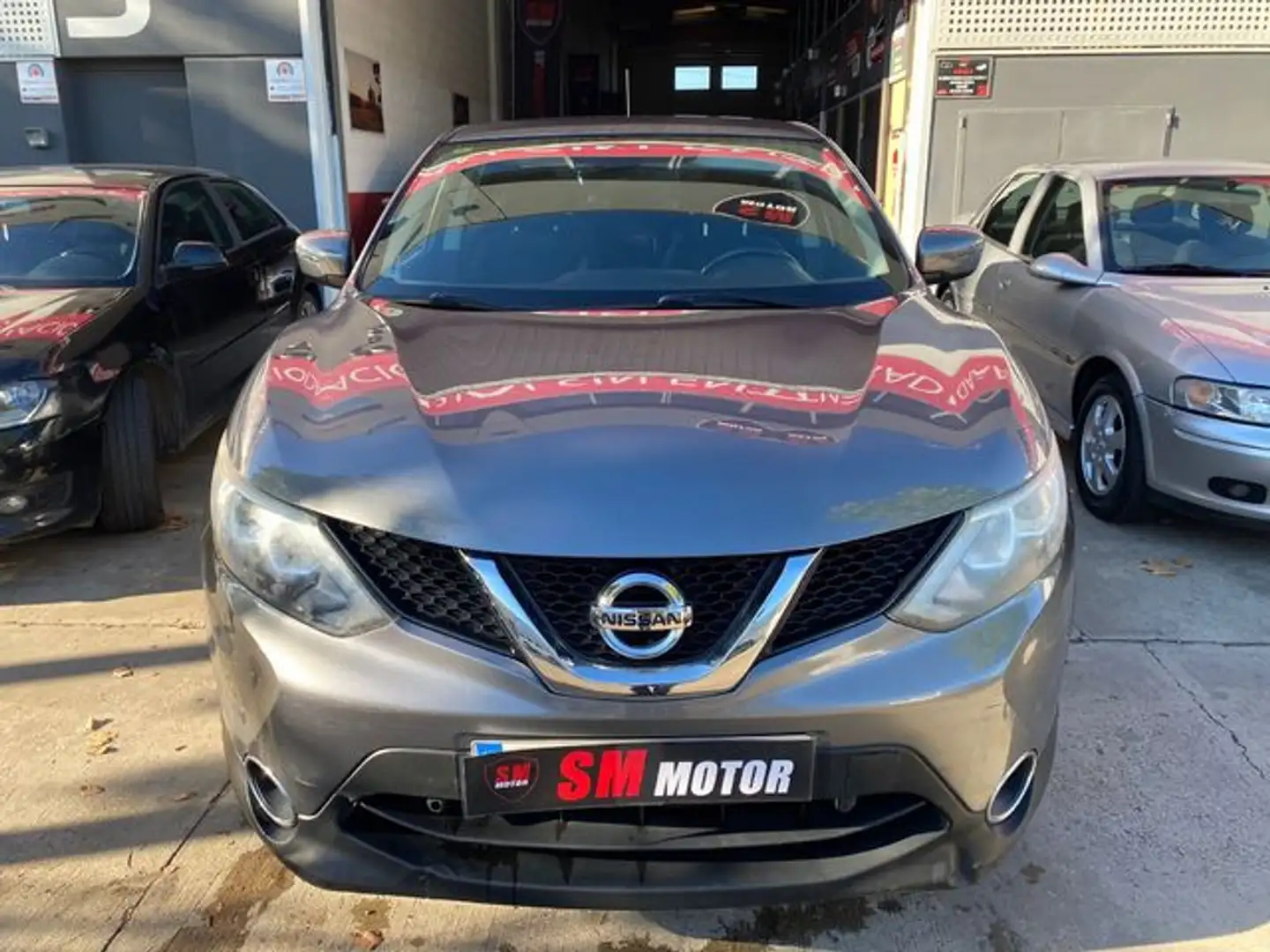 Nissan Qashqai 1.6dCi Visia 4x2 Gris - 2