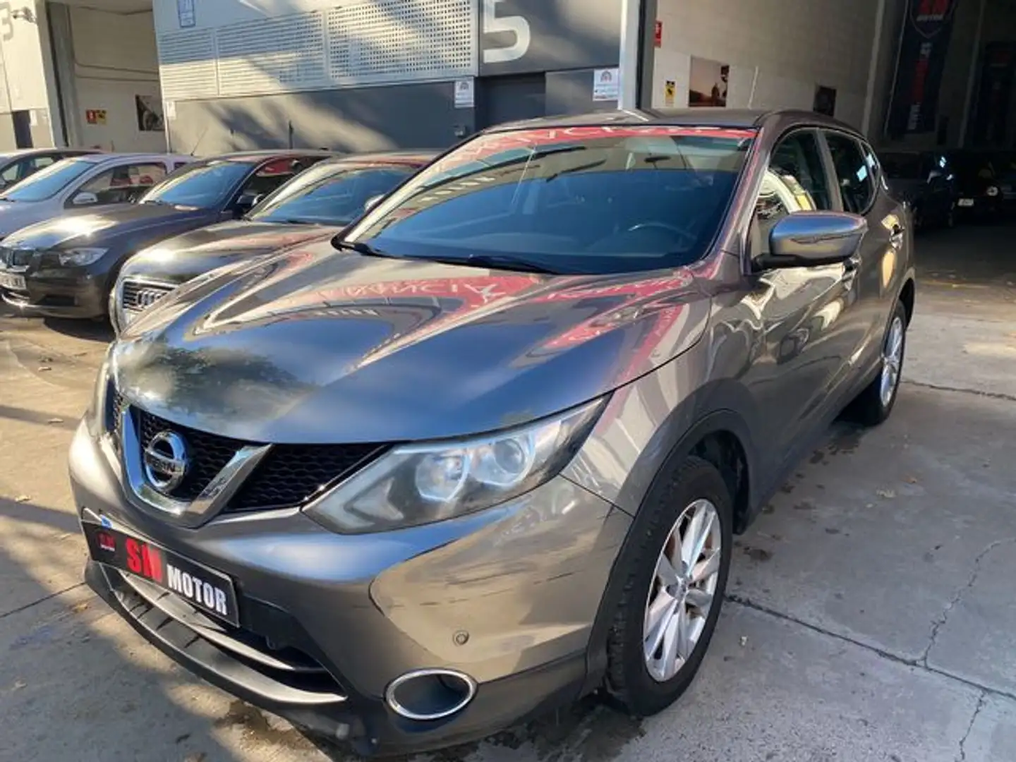 Nissan Qashqai 1.6dCi Visia 4x2 Gris - 1