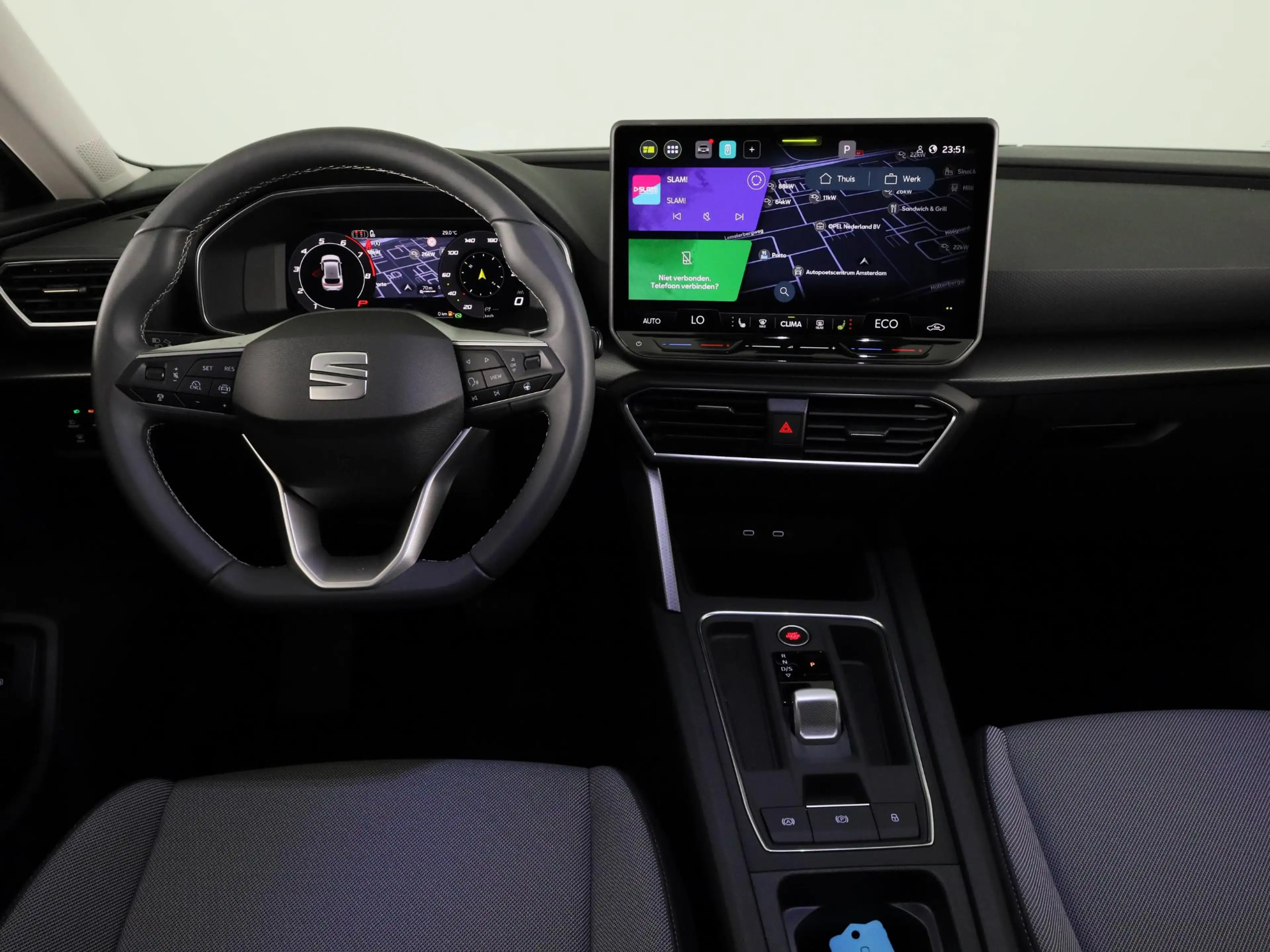 SEAT Leon e-Hybrid 1.5 TSI Style Business Intense | Midnight Black Me — photo 5