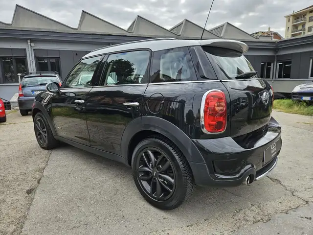 MINI Countryman view 6