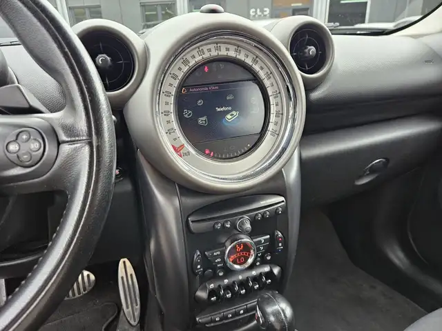 MINI Countryman view 15
