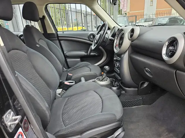 MINI Countryman view 12