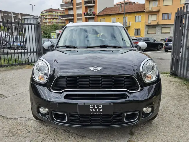 MINI Countryman view 2