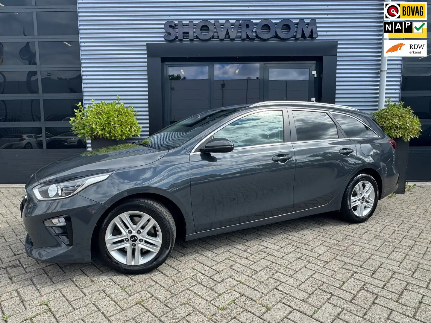 Kia Ceed SW / cee'd SW Sportswagon 1.5 T-GDi DynamicPlusLine Automaat|App Grijs - 1