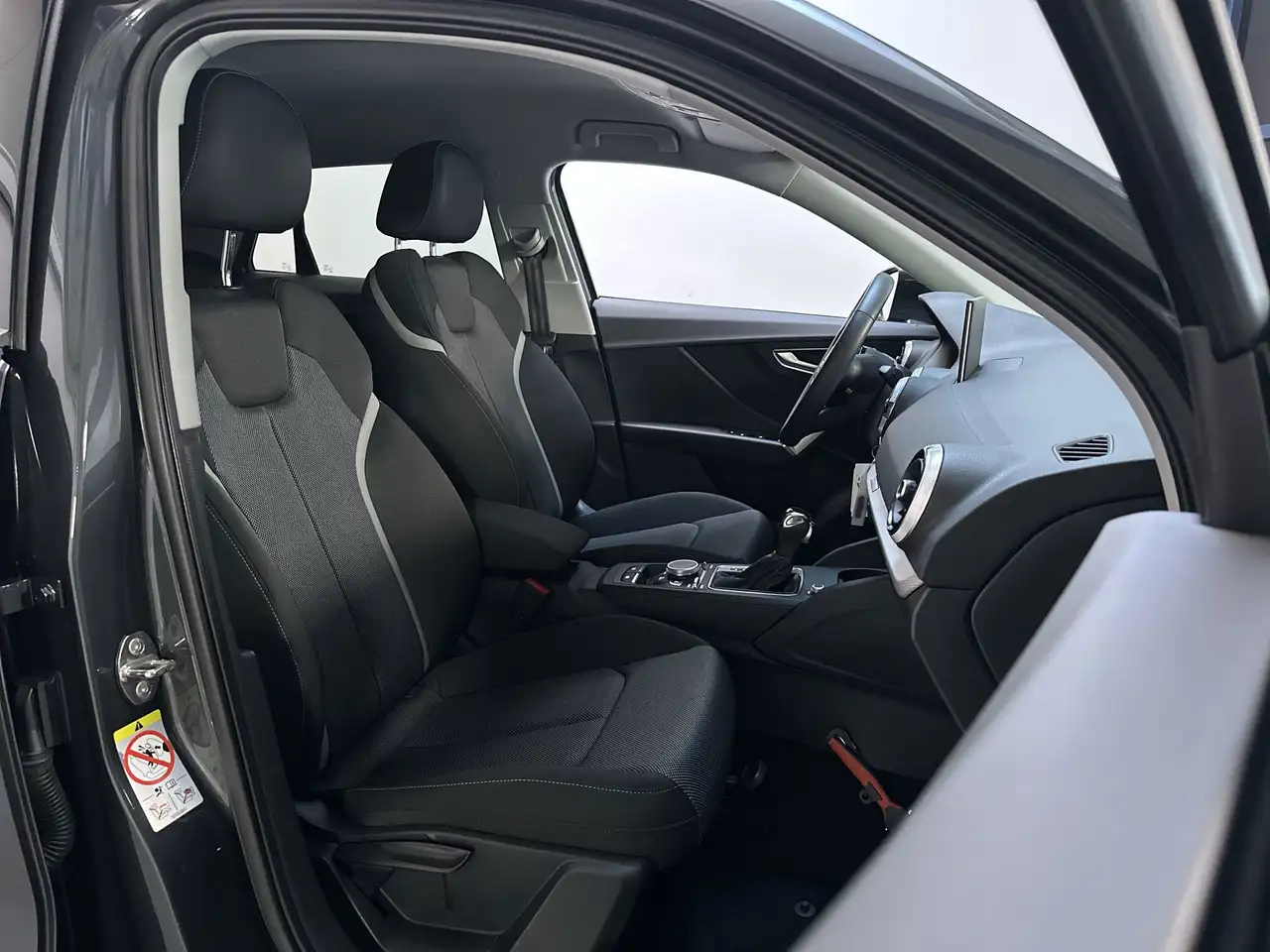 Audi Q2 35 TFSI 150pk S-Tronic Business Edition Navigatie, миниатюра 9