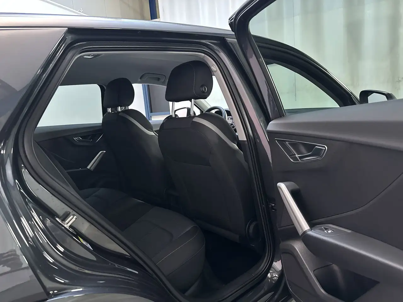 Audi Q2 35 TFSI 150pk S-Tronic Business Edition Navigatie, миниатюра 17
