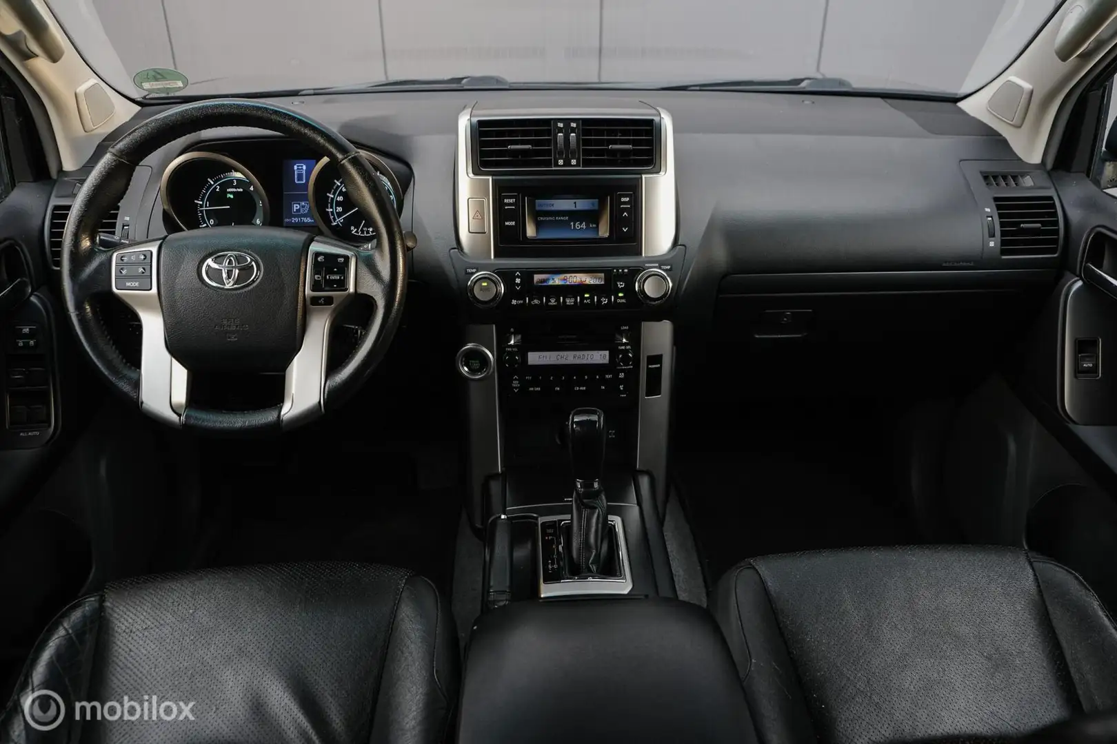 Toyota Land Cruiser LandCruiser 3.0 D-4D SX | NL Auto | Youngtimer | D Noir - 2