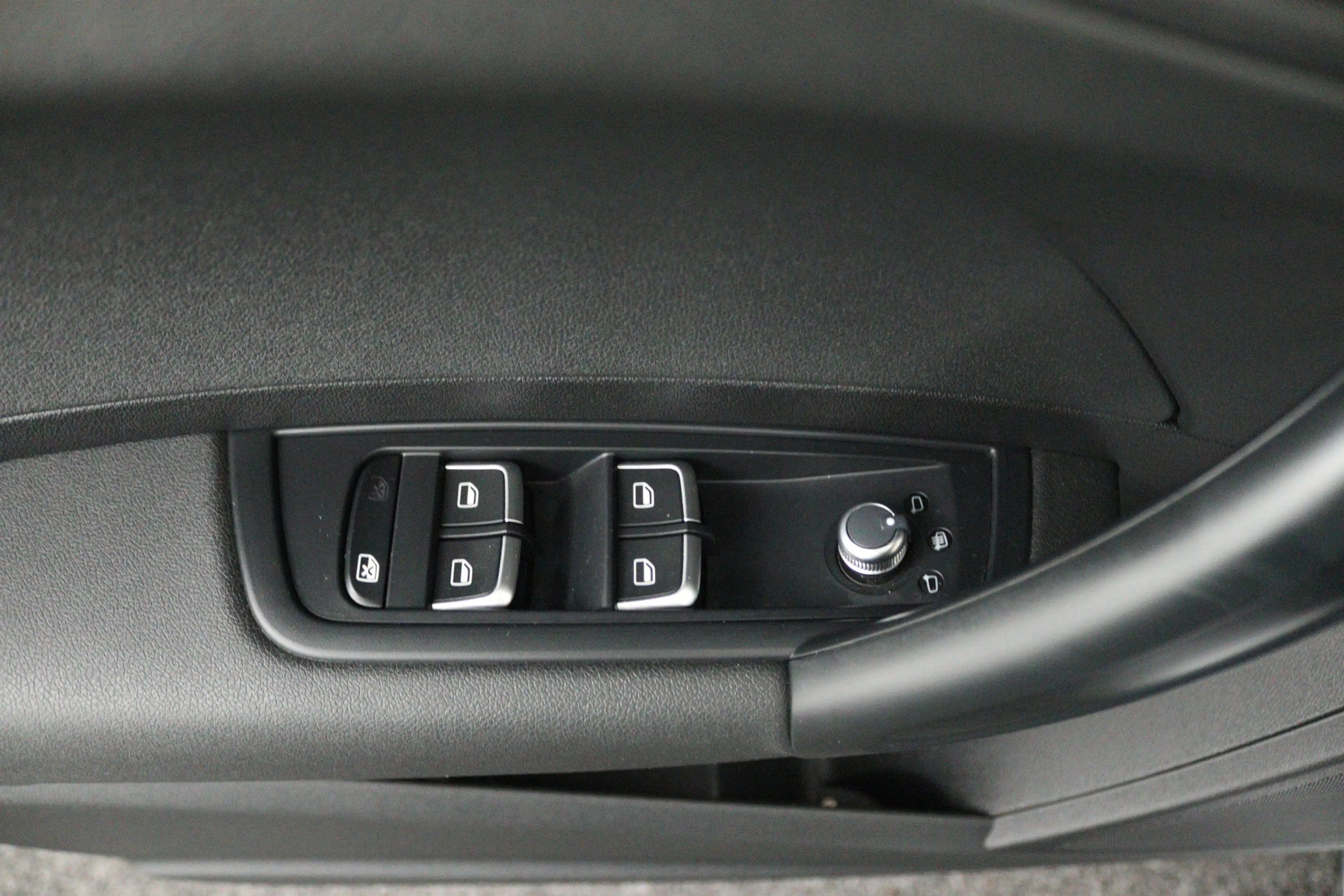 Audi A1 Sportback 1.0 TFSI Adrenalin (CRUISE CONTROL, NAVI — photo 7
