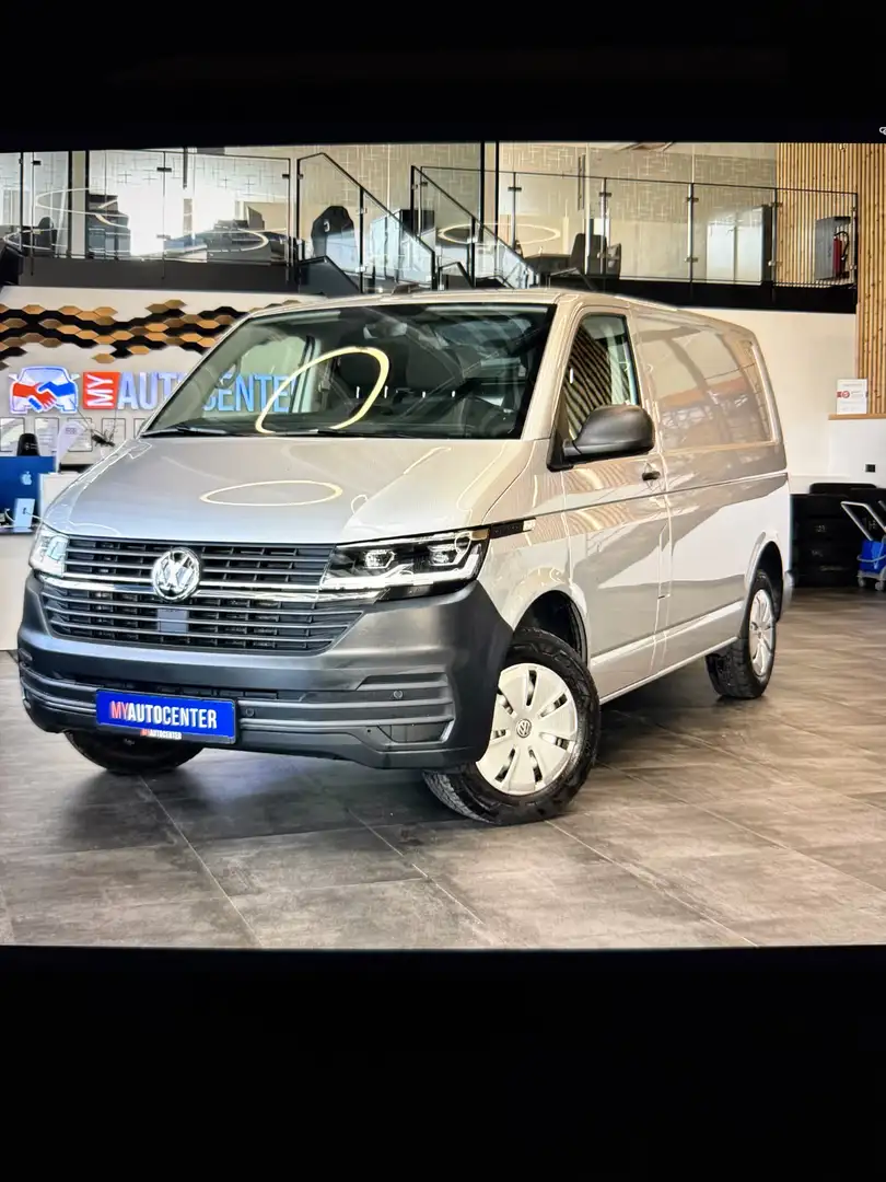 Volkswagen T6.1 Transporter - 1