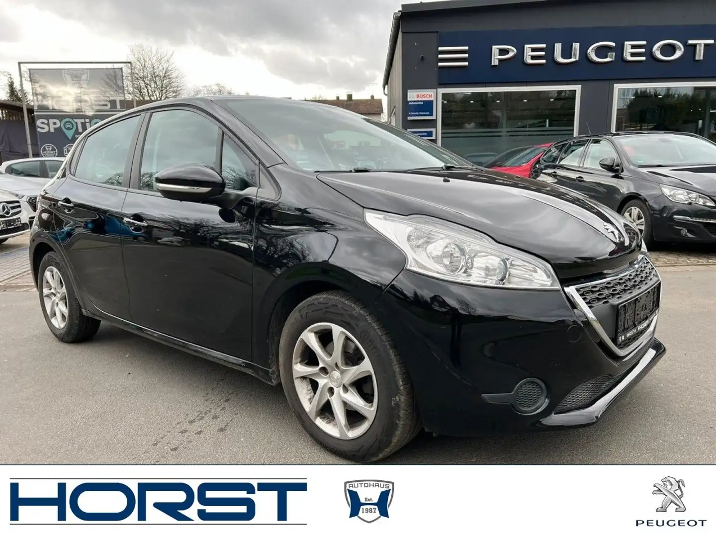 Peugeot 208 Active Sitzh. Einparkh. Klima Navi Panoramad Schwarz - 1