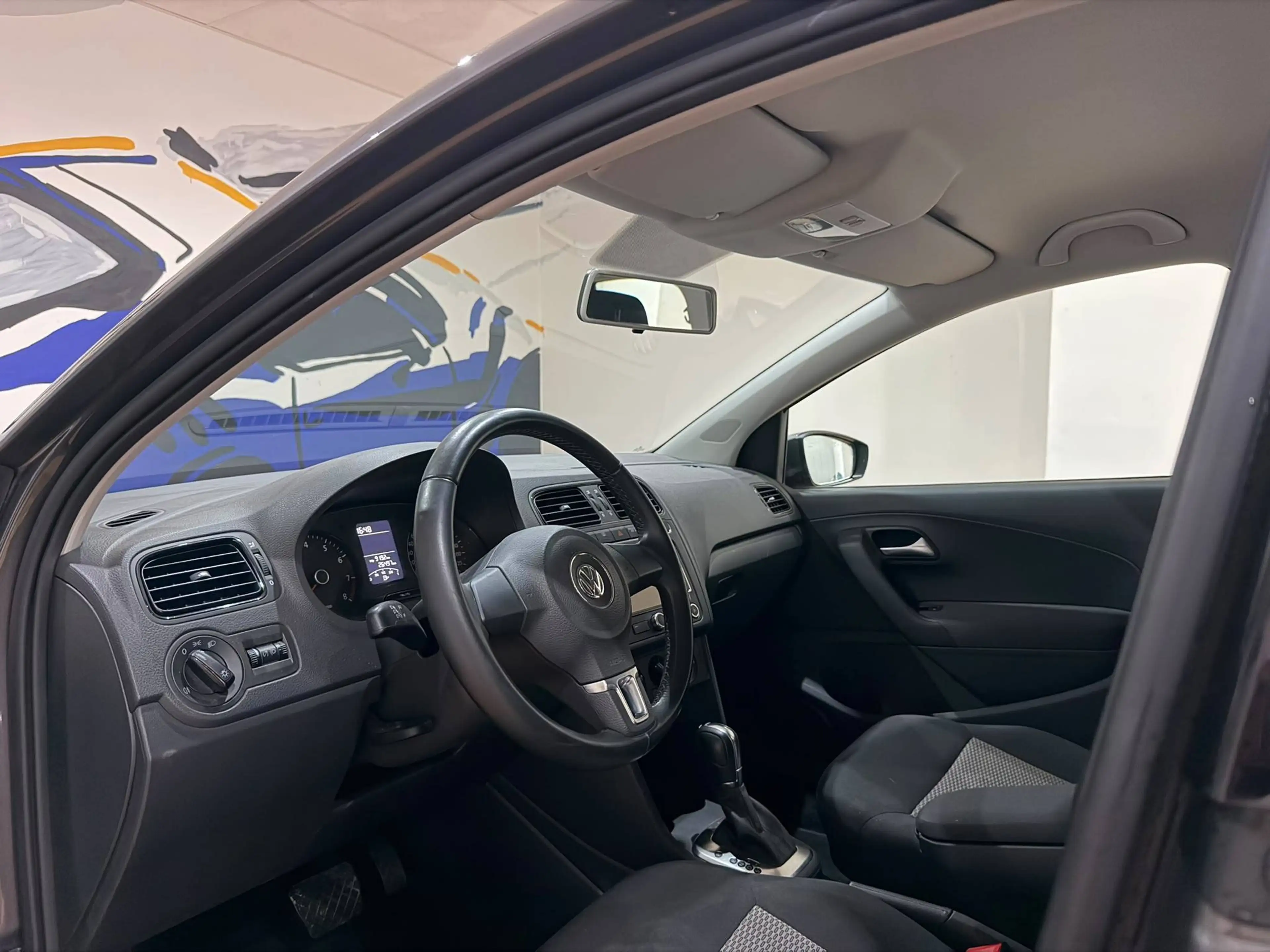 Volkswagen Polo Boite automatique ! GARANTIE 1 AN ! — photo 9