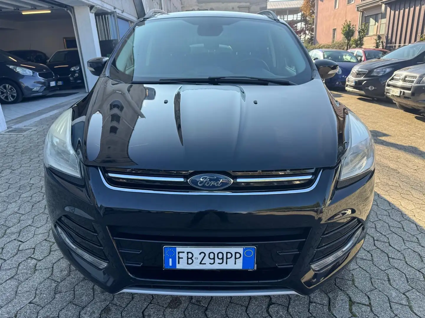 Ford Kuga 2.0 TDCi Titanium 4WD*EURO6*FULL OPTIONAL - 2