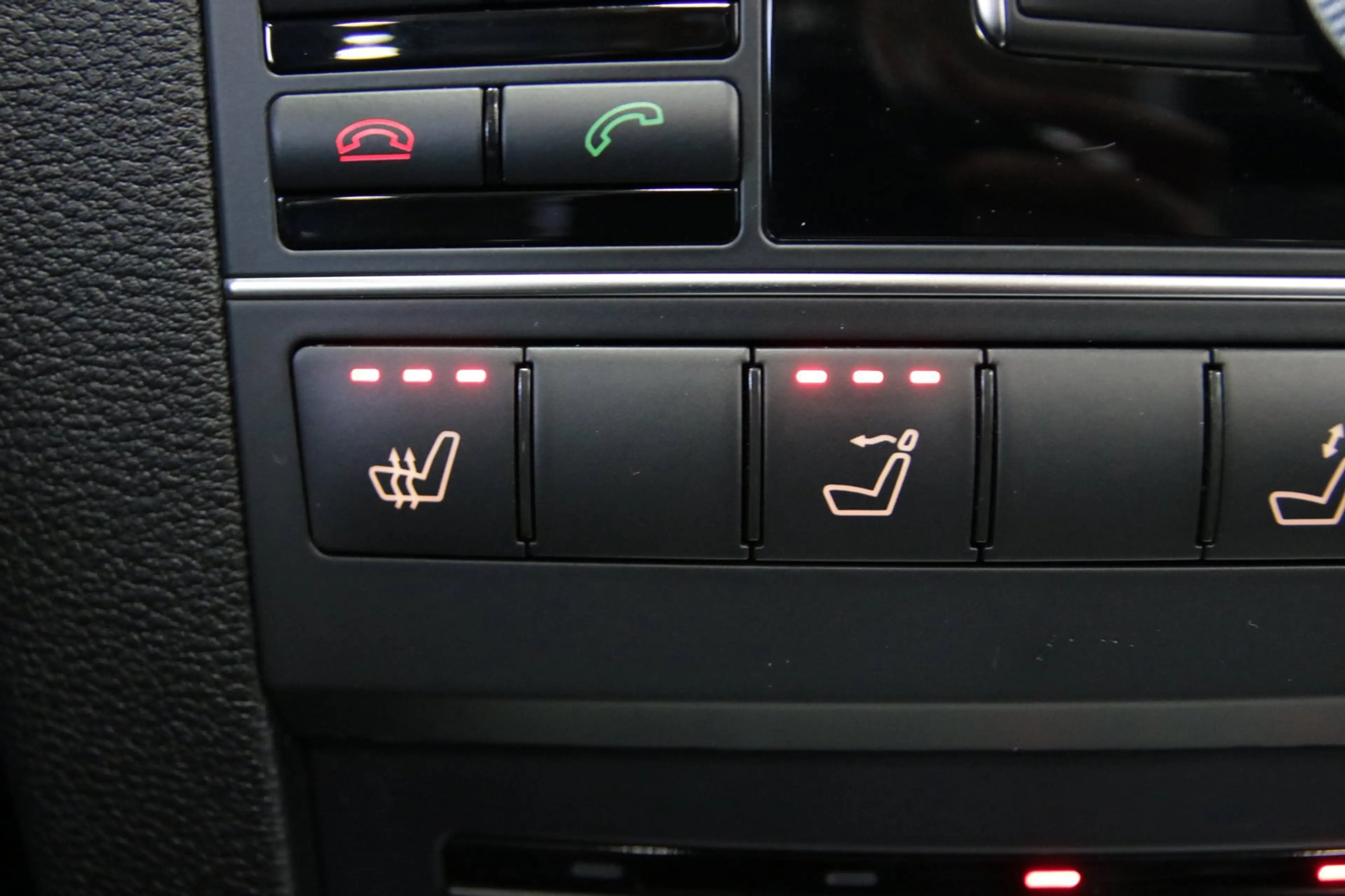 Mercedes-Benz E 250 Cabrio CGI Elegance/ Airscarf/ Stoelverwarming — photo 7