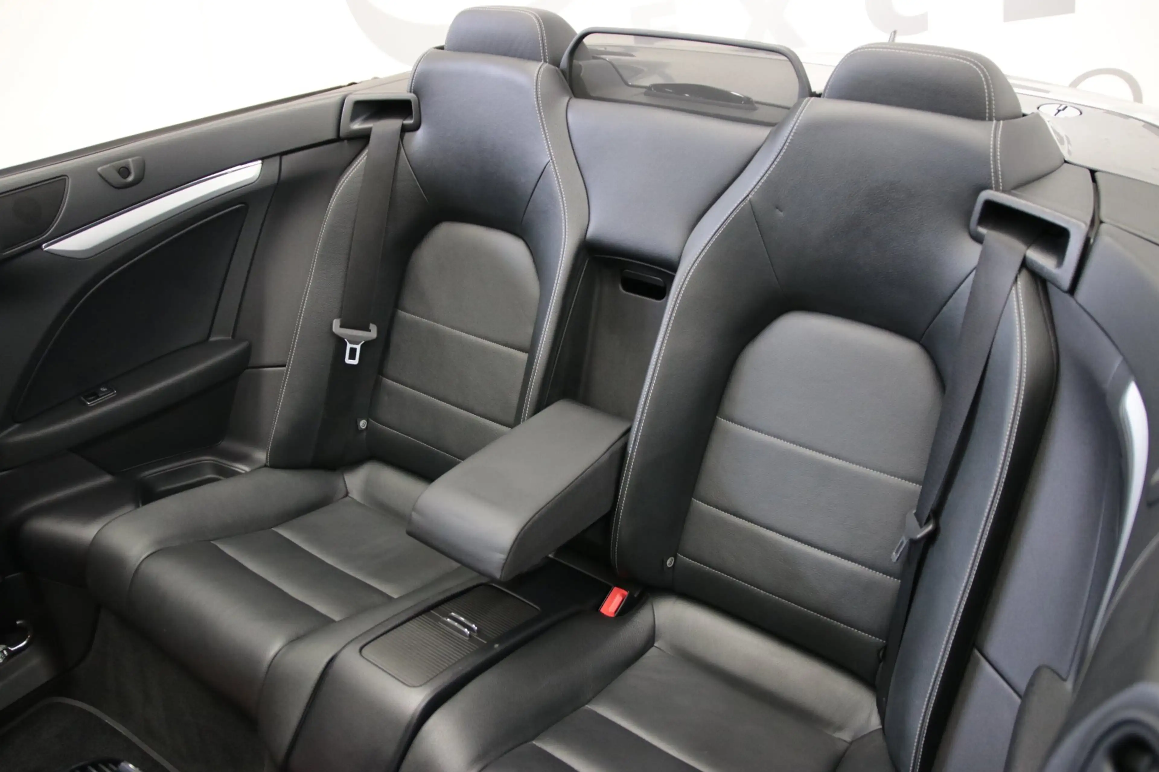 Mercedes-Benz E 250 Cabrio CGI Elegance/ Airscarf/ Stoelverwarming — photo 10