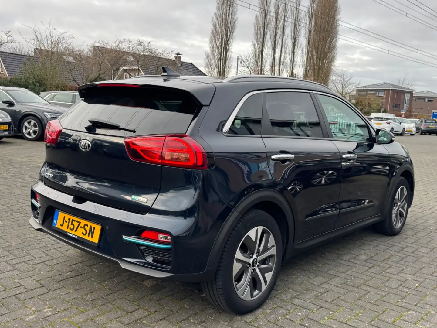 Kia e-Niro ExecutiveLine 64 kWh | SOH 100% | 3-Fase | Leer | Blau - 2