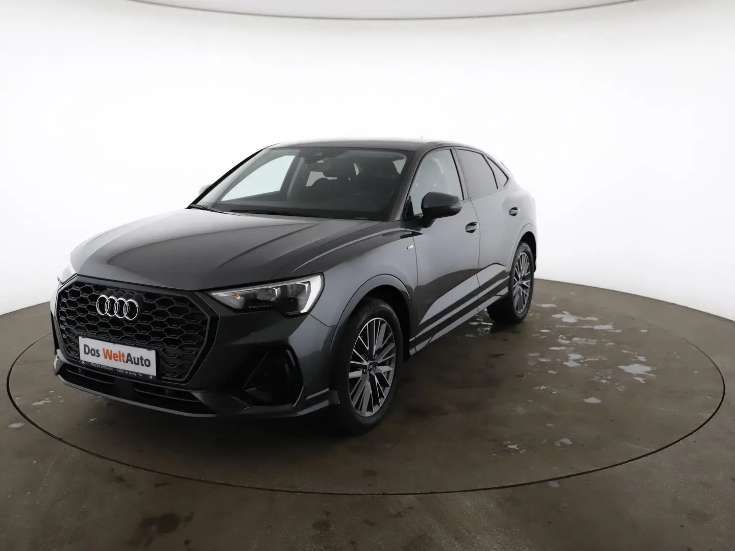 Audi Q3 35 TFSI S line Grau - 1