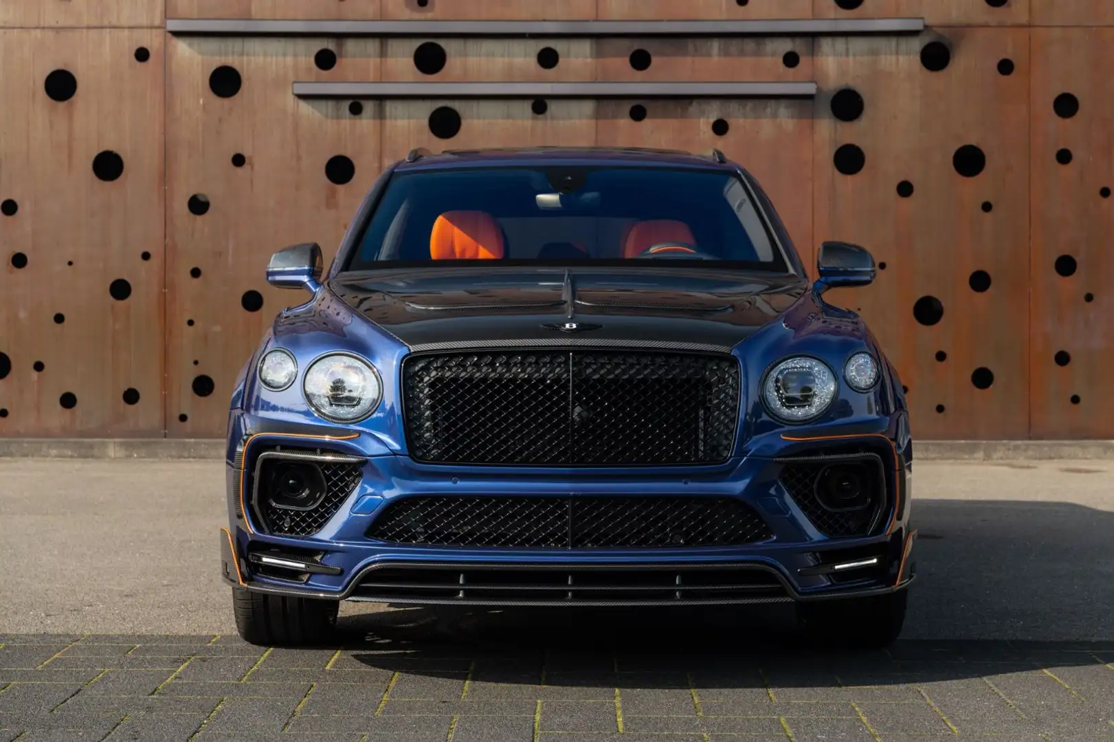 Bentley Bentayga V8 MANSORY * CARBON*CERAMIC BRAKES* Bleu - 2