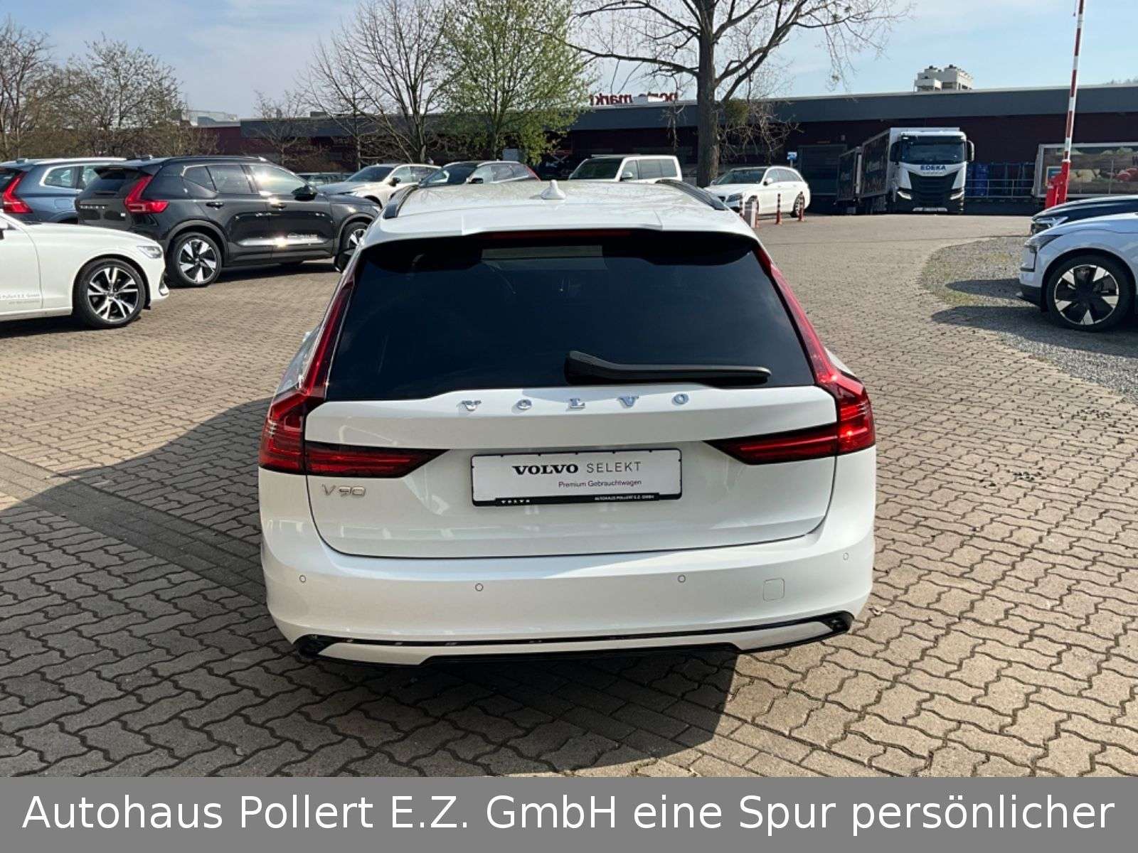 Volvo V90
