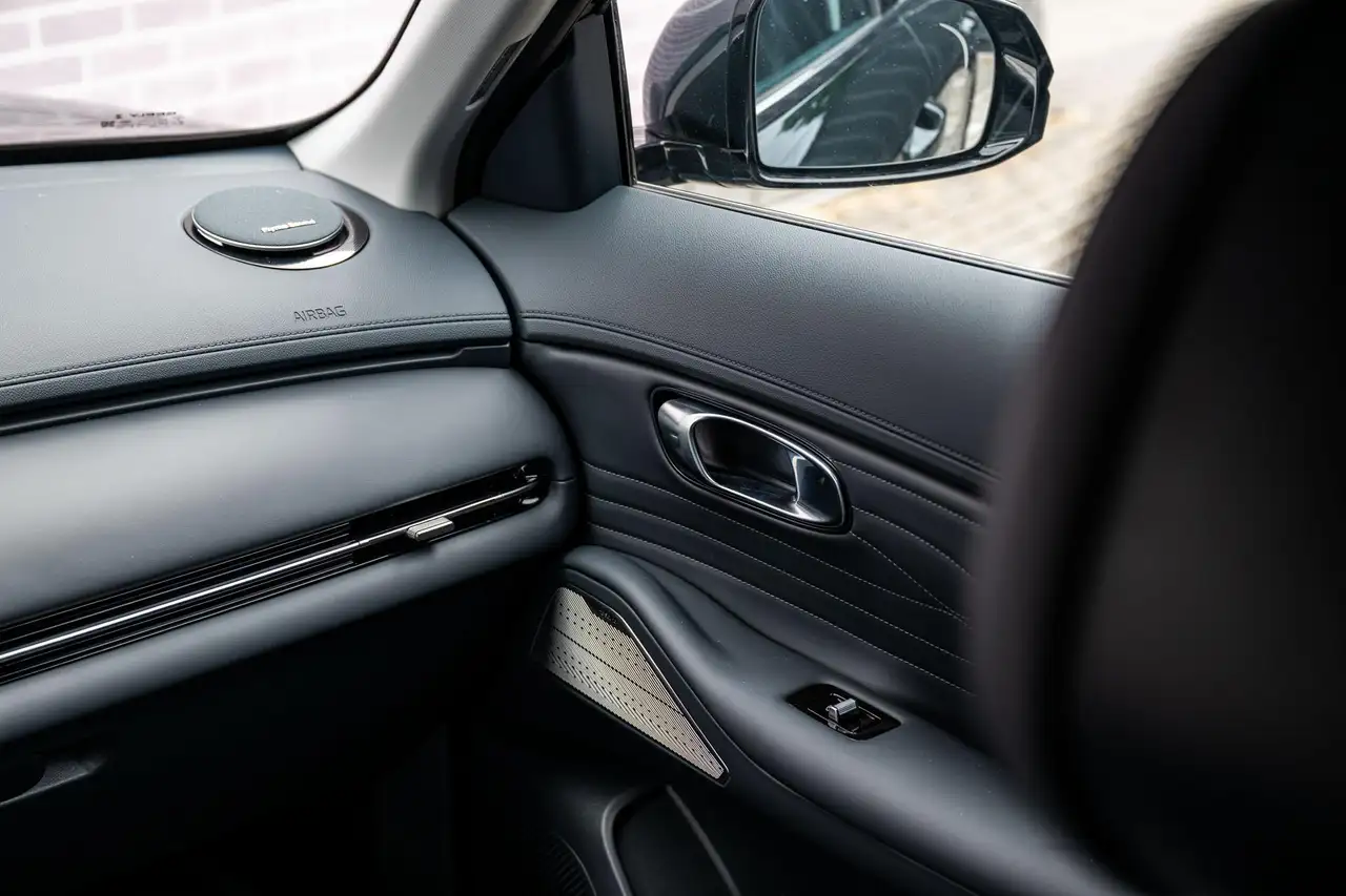 Geely Starray EM-i 2026 — фото 15