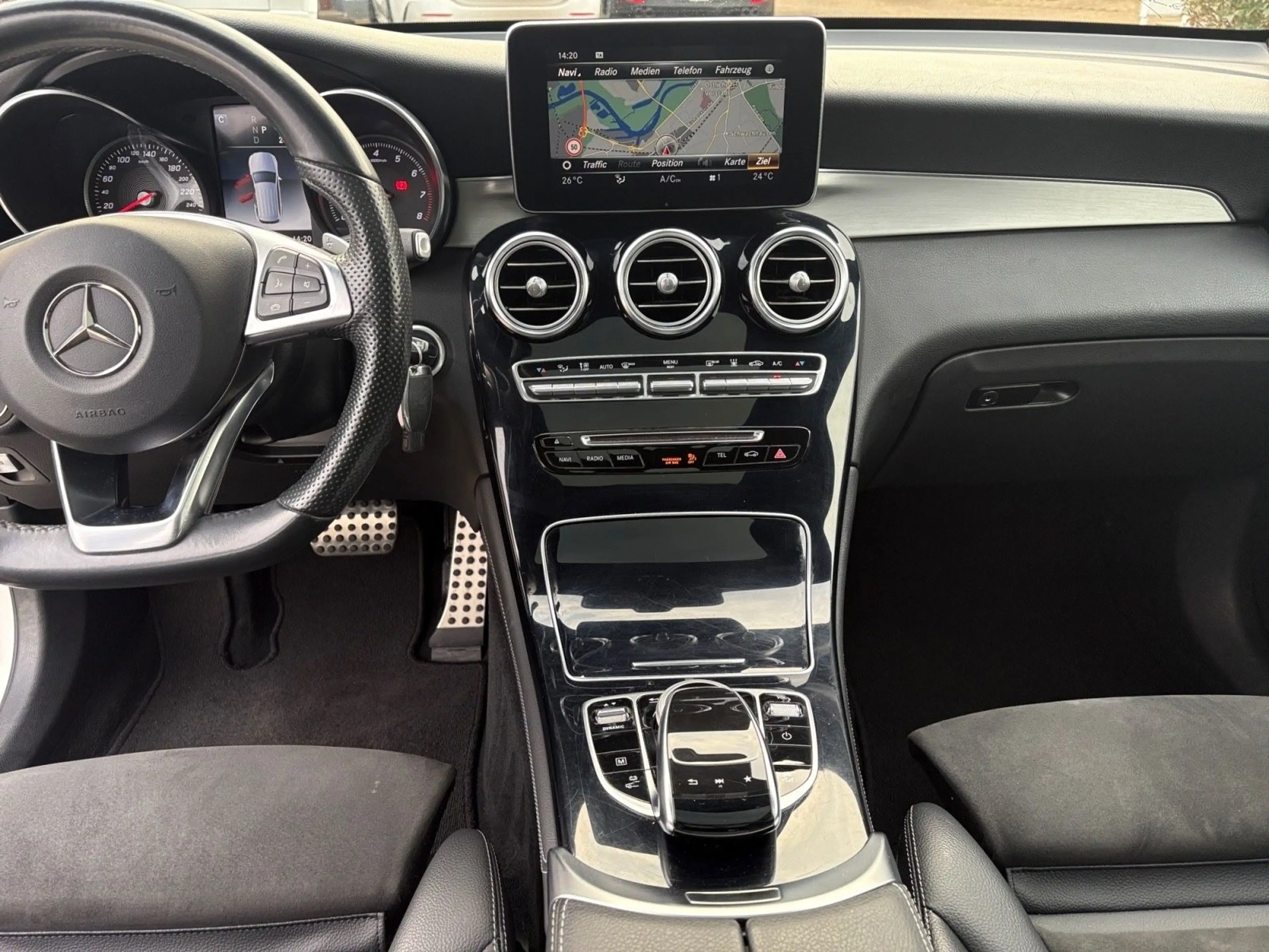Mercedes-Benz GLC 350 4Matic AMG-Line — photo 15