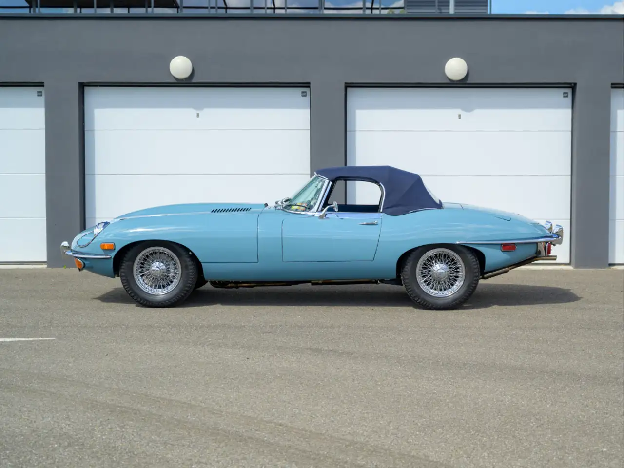 Jaguar E-Type SERIE 2 | MATCHING NUMBERS | RESTAURATION COMPLETE, foto 3