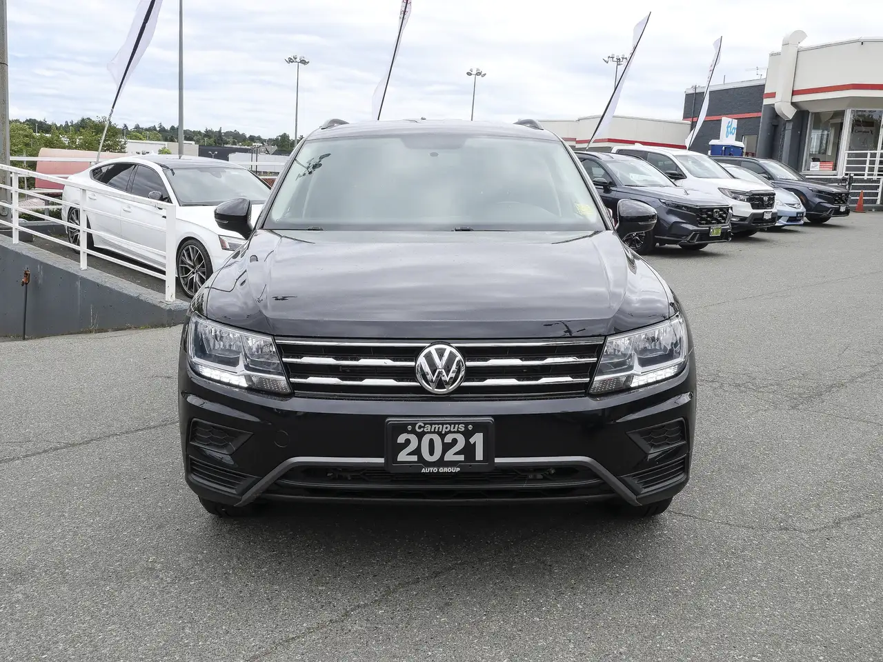 Volkswagen Tiguan снимка Volkswagen Tiguan