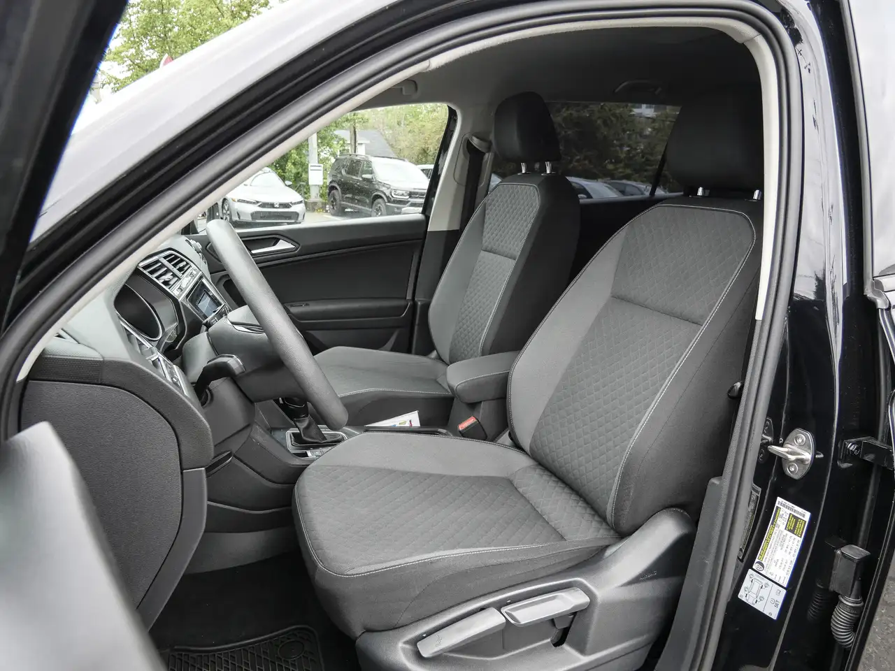 Volkswagen Tiguan снимка Volkswagen Tiguan