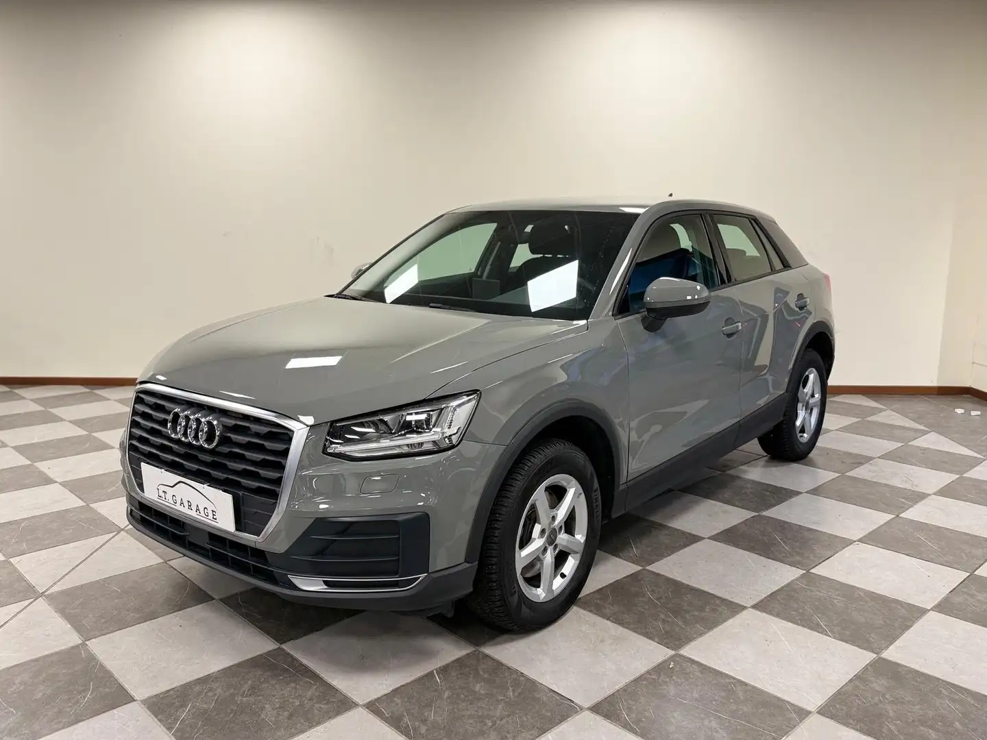 Audi Q2 Q2 1.4 tfsi Design s-tronic Gris - 1