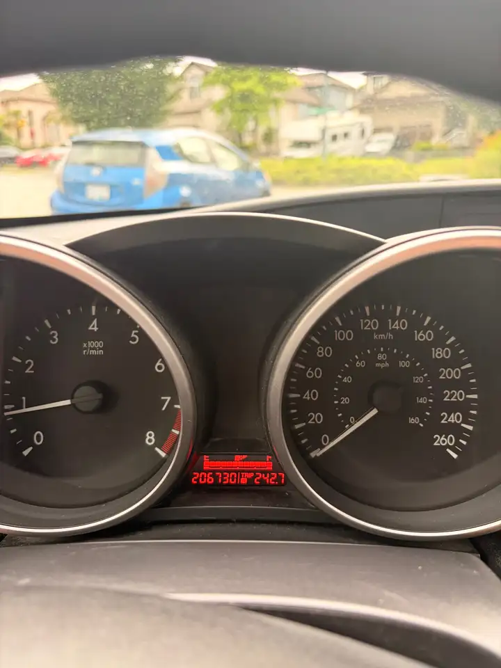 Mazda 3 снимка Mazda 3